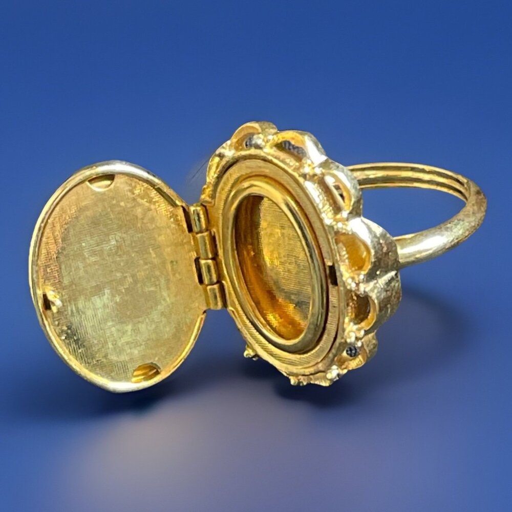 Vintage 1970s Signed Avon Floral Porcelain Locket Ring Gold-tone Sz 6.5 - 7.25 - Picture 2 of 10